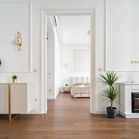 Luxurious N' Elegant Opera Suite In The Heart Of Budapest Exterior photo
